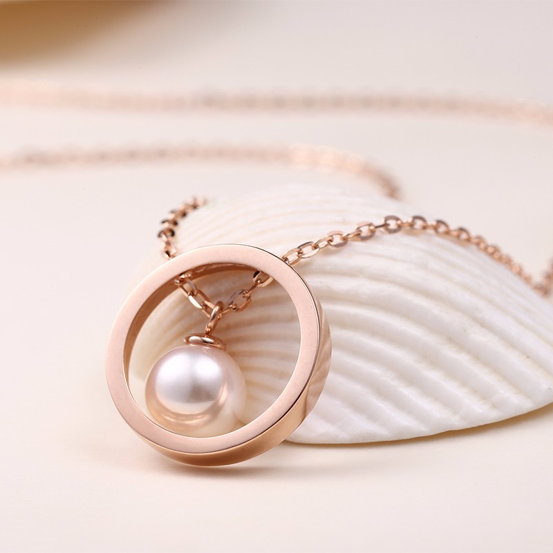 金大福18k金7mm白东珠珍珠项链